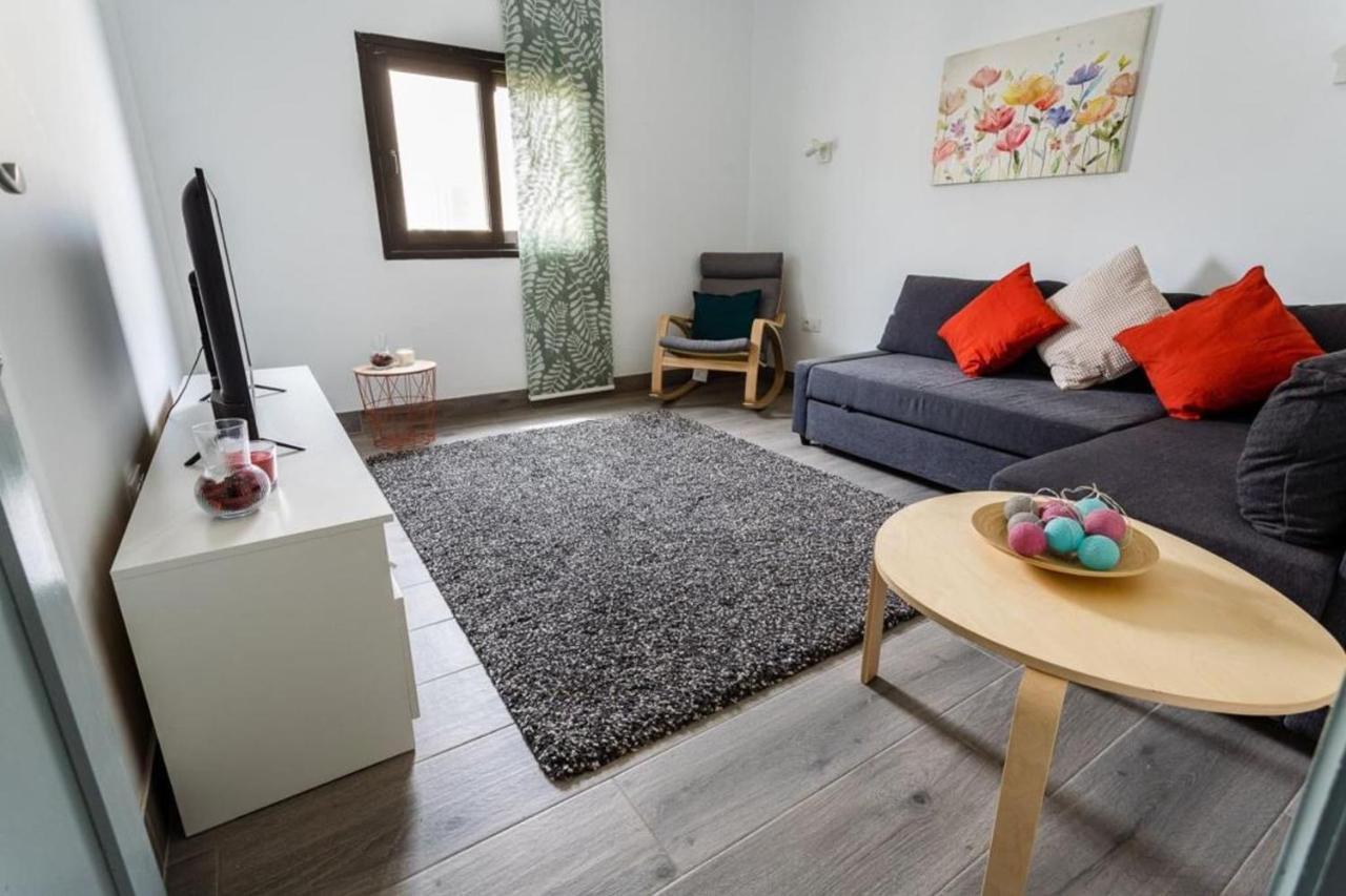 Guestready - Cosy Family Home In Arrecife アレシフェ エクステリア 写真