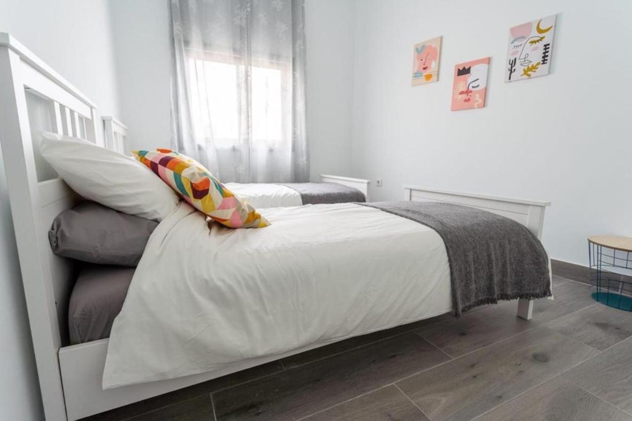 Guestready - Cosy Family Home In Arrecife アレシフェ エクステリア 写真